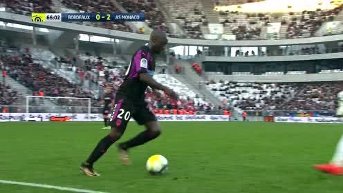 法媒：本泽马并未与吉达联合续约，也没收到俱乐部的续约提案（法媒称本泽马未与吉达联合续约，俱乐部也未向其提供续约合同）