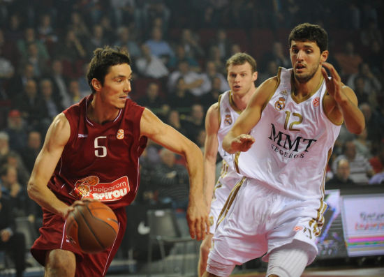 阿尔瓦雷斯：不认为自己有锦鲤特质，荣誉更多来自努力和坚持（阿尔瓦雷斯：自认并非锦鲤，荣誉源自努力与坚持）