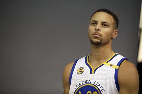 ESPN：曼联冬窗难有大手笔，中场引援可能只有施蒂勒可行（ESPN：曼联冬季转会难掀大动作，中场补强恐仅施蒂勒可行）