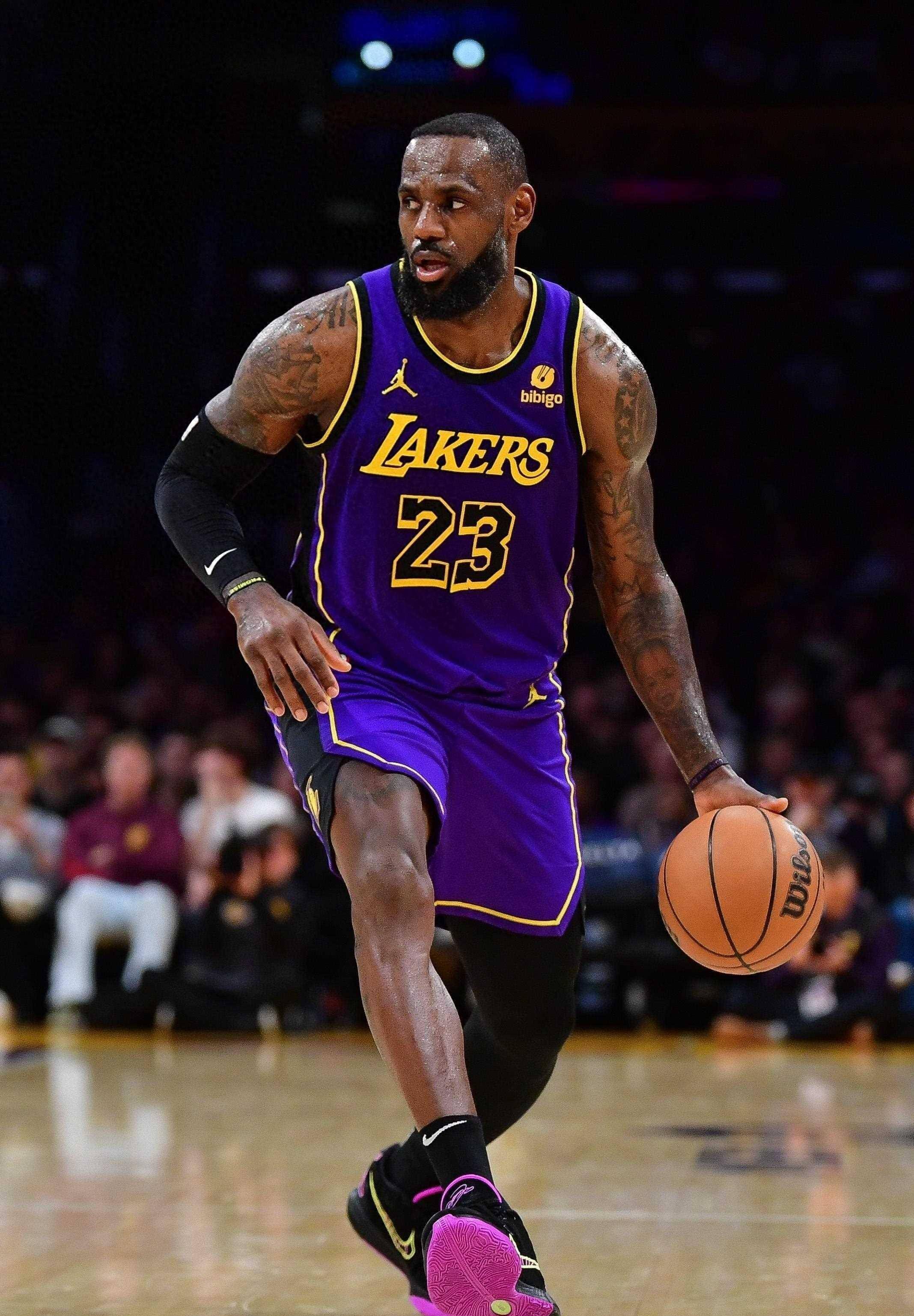 对手已经完全挡不住他（他已势不可挡）