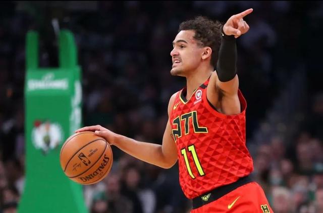 半场战报：尤文2-1卡利亚里，伊尔迪兹双响，弗拉霍维奇伤退（半场快讯：尤文暂2-1领先卡利亚里，伊尔迪兹梅开二度，弗拉霍维奇因伤离场）