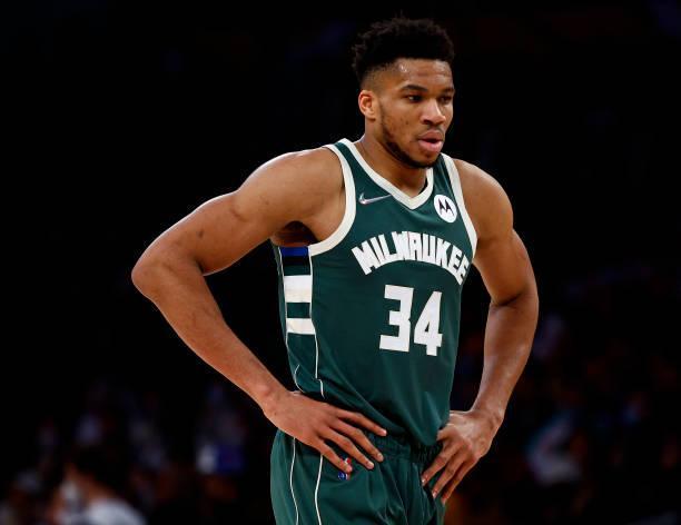 曼联U18客场7-0击败利物浦U18，15岁小将JJ-加布里埃尔戴帽（曼联U18客场7比0横扫利物浦U18，15岁新星JJ-加布里埃尔上演帽子戏法）