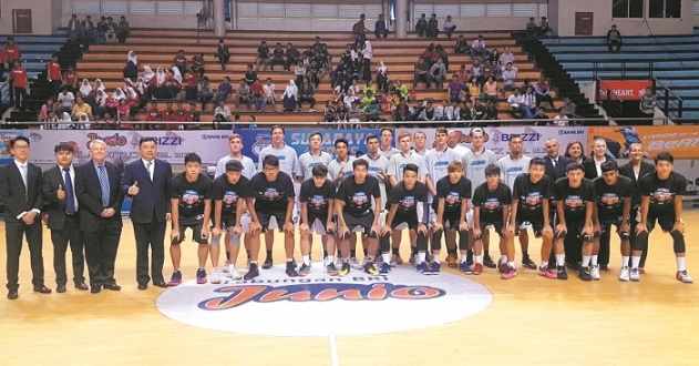 云南外援奥斯卡连续七场联赛参与进球，刷新个人中超最长纪录（云南外援奥斯卡联赛七连场参与破门，改写个人中超最长纪录）