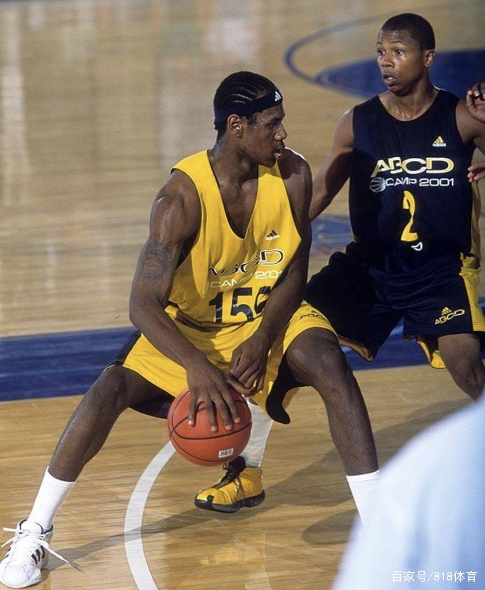 弗罗因德：磁卡在场上对我们不可或缺；对目前的阵容非常满意（弗罗因德：磁卡是我们场上的关键一员；对现有阵容非常满意）