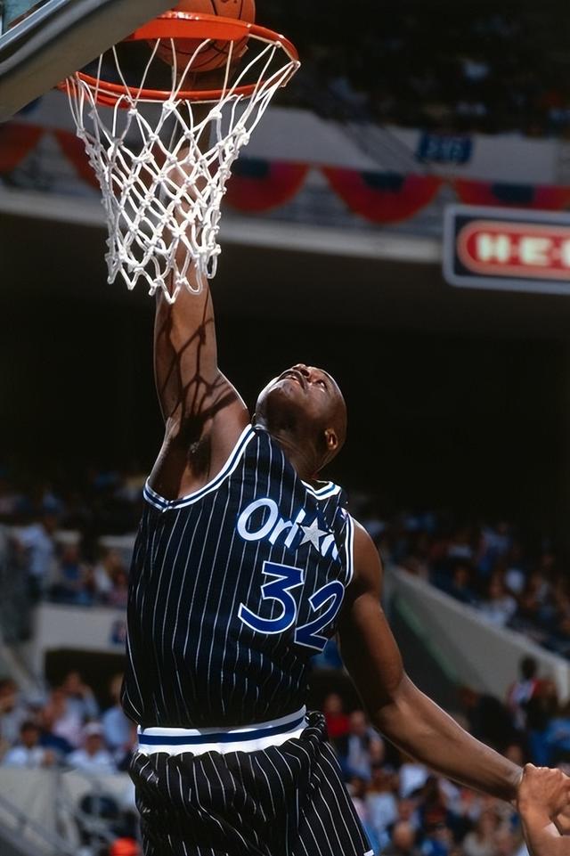 记者：李可并未参加申花赛前合练，明天能否首发存疑（李可缺席申花赛前合练，明日首发成疑）